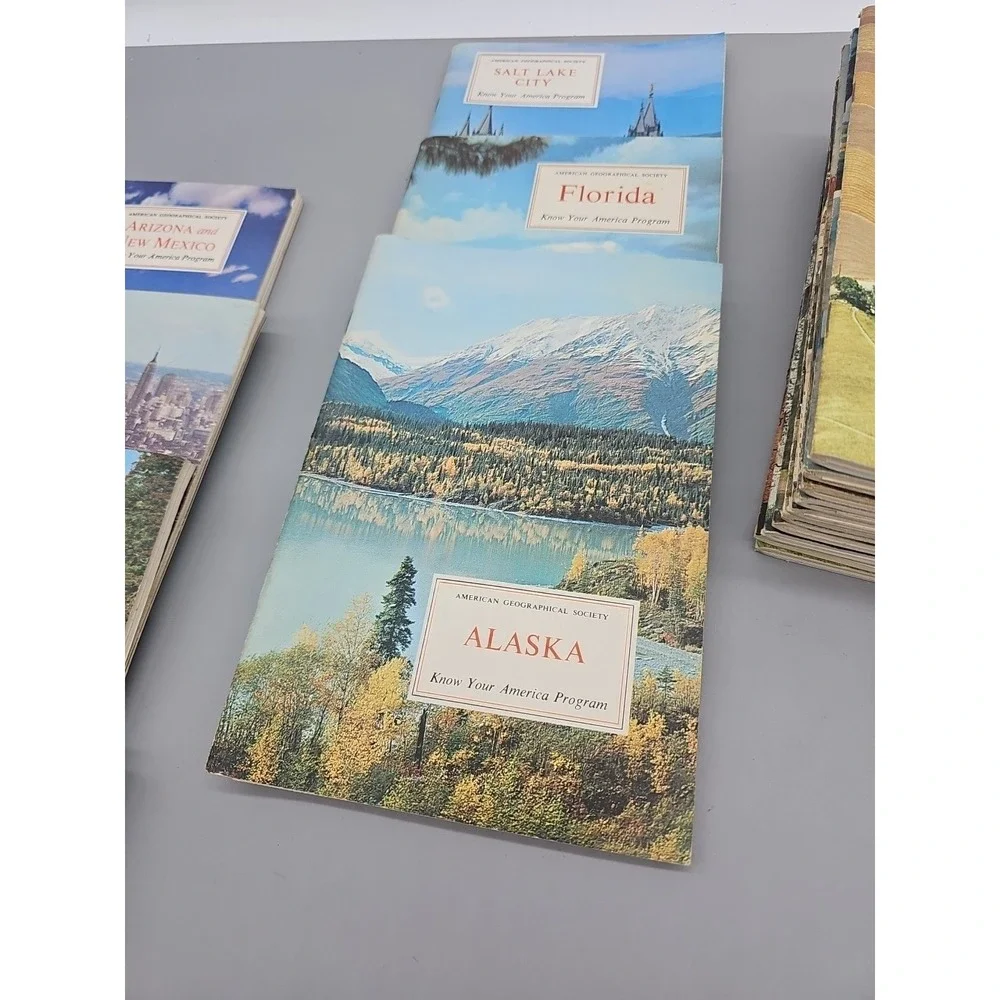 Lot 17 VTG AMERICAN GEOGRAPHICAL SOCIETY Around The World Program Books 1956-62